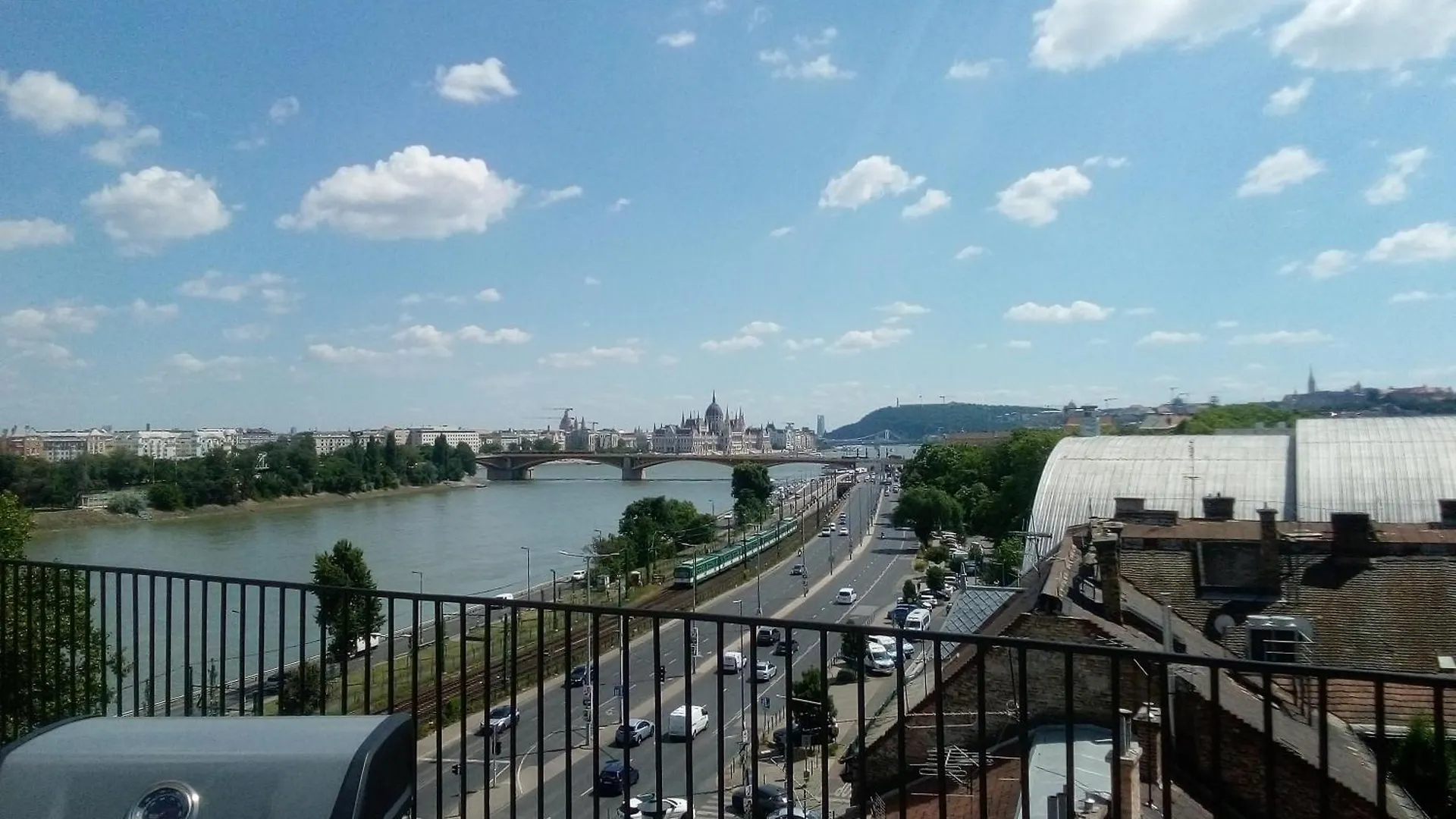Apartment A Rooftop Near Danube And Margareth Island Budapest